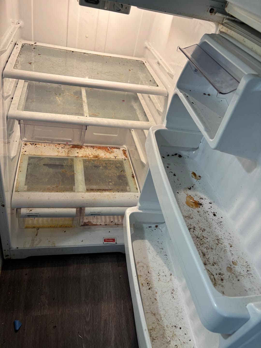 Dirty refrigerator before move-out cleaning Glenpool Oklahoma